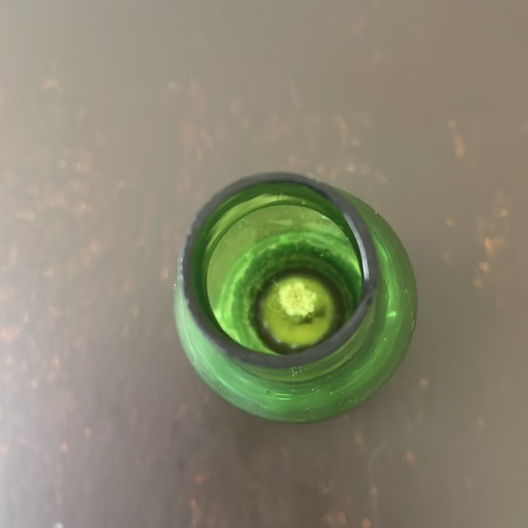 💚Vintage miniature green glass,  oil lamp. - Picture 4 of 9